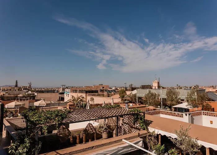 Riad White Flowers Marrakesh